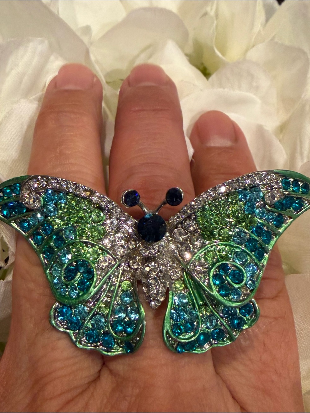 Oversized Rhinestone Butterfly Statement Cocktail Ring - Adjustable - Picture 3 of 16